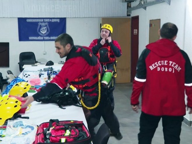 Спасилачки тим Добој Спасилачки тим Добој - Фото: РТРС