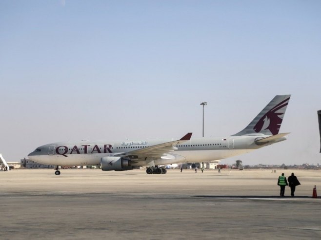 Авион (Фото: EPA/BILAL AL HAMMOUD, илустрација) Авион (Фото: EPA/BILAL AL HAMMOUD, илустрација) -