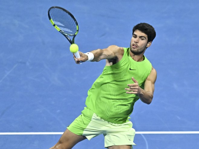 Карлос Алкараз (Фото: EPA/NOUSHAD THEKKAYIL) - 