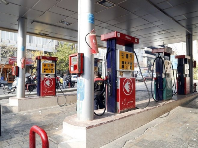 Техеран, Иран (фото: EPA/ABEDIN TAHERKENAREH) Техеран, Иран (фото: EPA/ABEDIN TAHERKENAREH) -