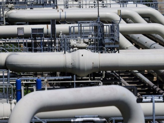 Гасовод (Фото: EPA/HANNIBAL HANSCHKE, илустрација) - 