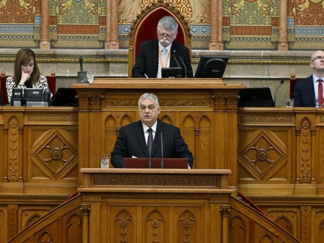 Виктор Орбан (фото: EPA/Zoltan Mathe) - 