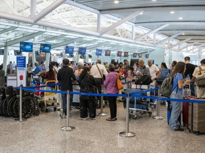 Дубаји аеродром (Фото: EPA/MADE NAGI) - 