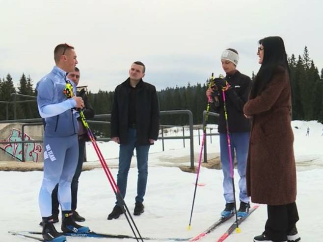 Игњатовић са олимпијцима - Фото: РТРС