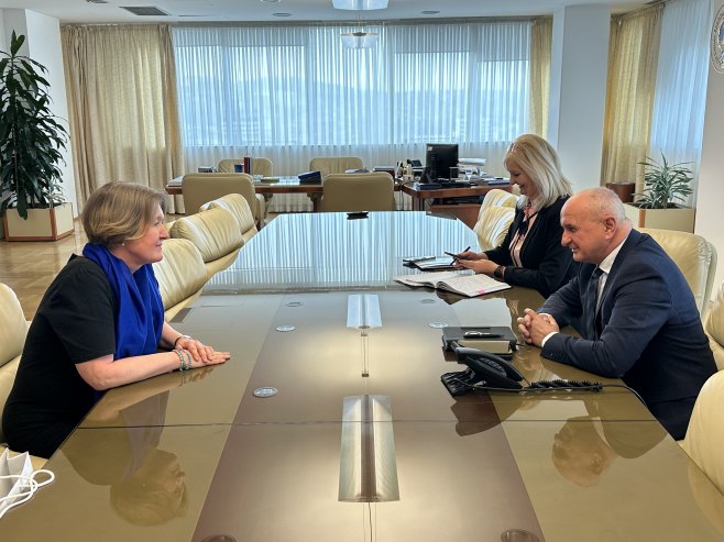 Амбасадорка Чешке и Петар Ђокић - Фото: Уступљена фотографија