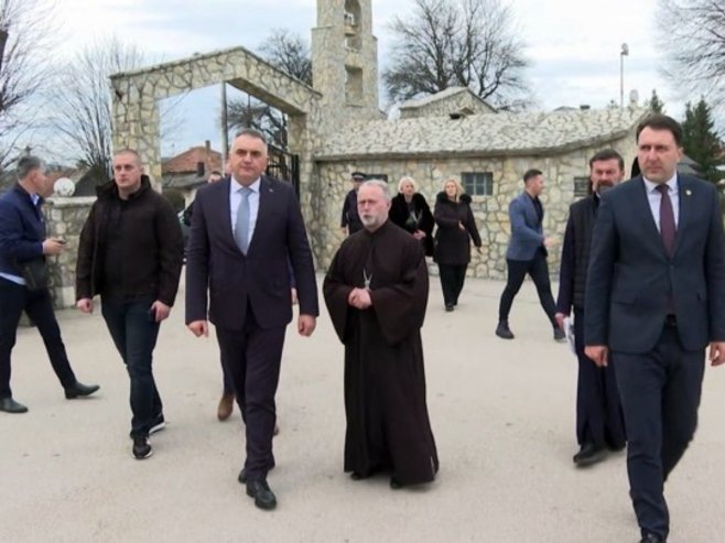 Уочи сједнице Владе у Сокоцу министри и премијер обишли Сарајевско-романијску регију (ВИДЕО)