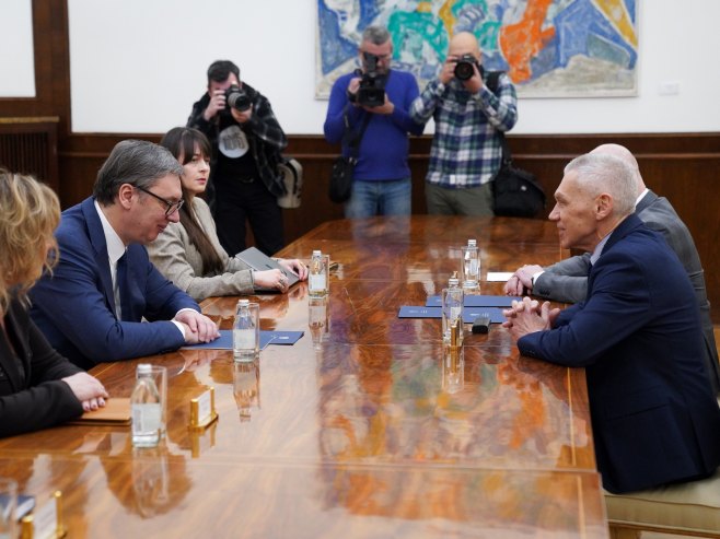 Вучић разговарао са Харченком о међународним приликама и енергетској стабилности