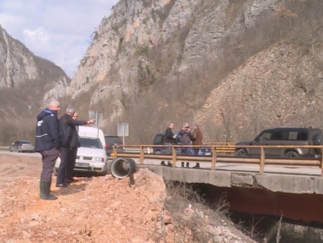 Све спремно за обнову моста на ријеци Прачи, на магистралном путу Рогатица – Устипрача – Вишеград (ВИДЕО)