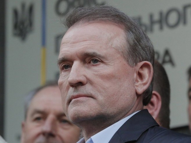 Виктор Медведчук (Фото: EPA/SERGEY DOLZHENKO) - 
