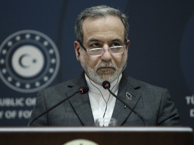 Абас Аракчи (Фото: EPA/ERDEM SAHIN) - 