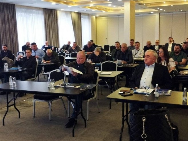 Ванредна скупштина Рукометног савеза БиХ (фото: Рукометни савез Српске) - 