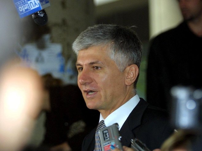 Зоран Ђинђић (Фото: EPA PHOTO SASA STANKOVIC) - 