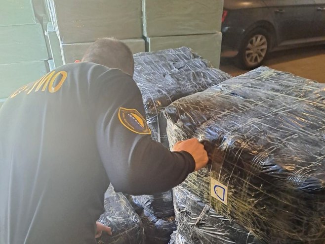 Покушај кријумчарења текстила вриједности 170.000 КМ