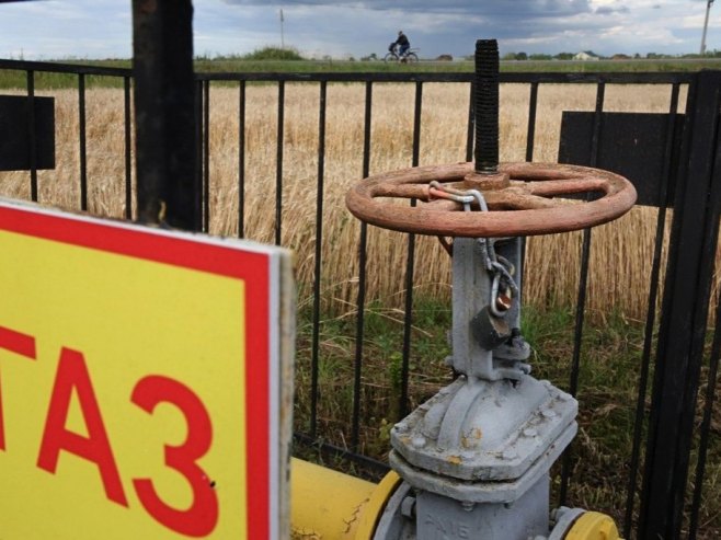 Гасовод (фото: EPA/MAXIM SHIPENKOV - илустрација) - 