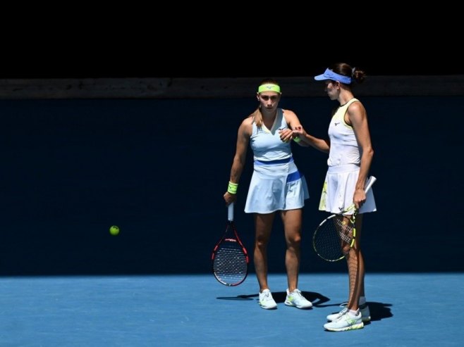 Крунићева и Данилина (Фото:  EPA/JOEL CARRETT) - 