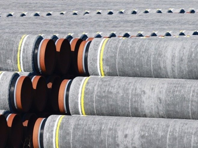 Гасовод (фото: EPA/HANNIBAL HANSCHKE - илустрација) - 