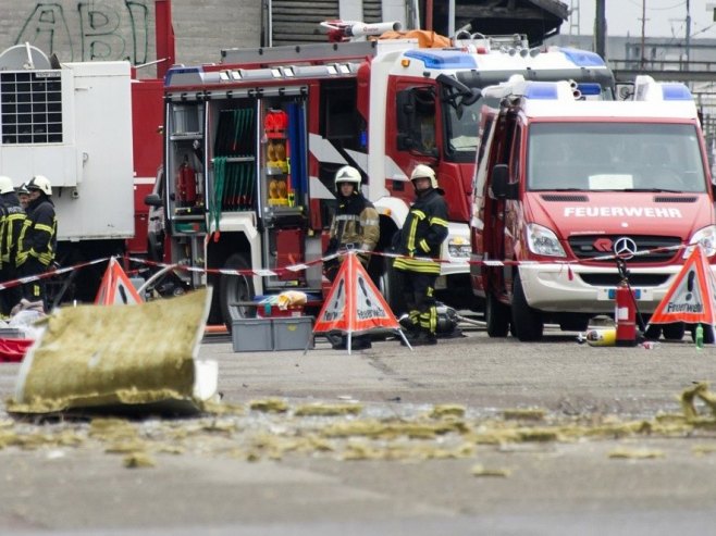 Ватрогасци (Фото: EPA/GEORGIOS KEFALAS, илустрација) - 