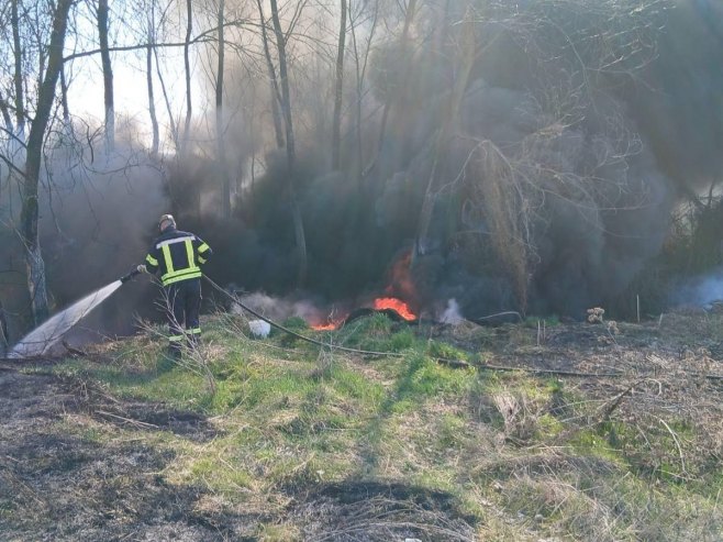 Пожар у Каракају - Фото: Уступљена фотографија