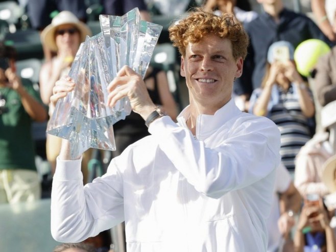 Синер освојио Индијан Велс (Фото: EPA/JOHN G. MABANGLO) - 