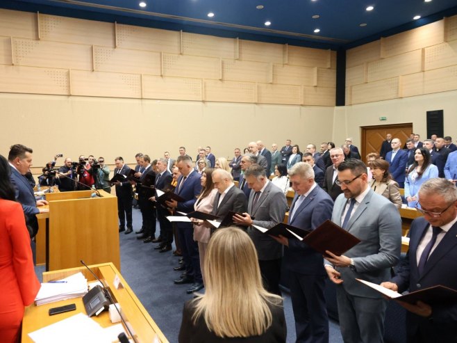 Народна скупштина Републике Српске - Фото: ZIPAPHOTO/Borislav Zdrinja