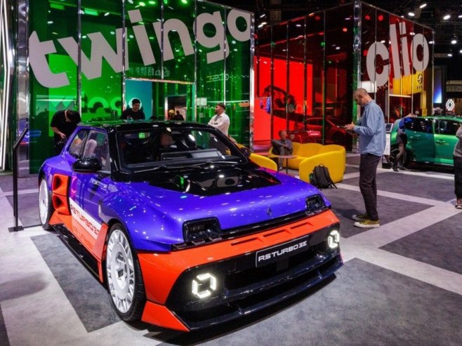 Сајам аутомобила (Фото: EPA/OLIVIER MATTHYS, илустрација) - 