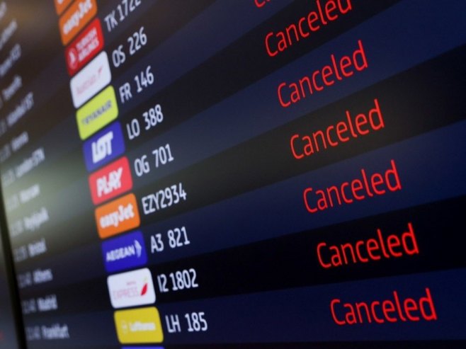 Отказани летови (фото: EPA/FILIP SINGER - илустрација) - 