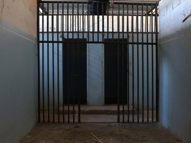 Затвор (Фото: EPA/MOHAMMED AL-RIFAI, илустрација) - 