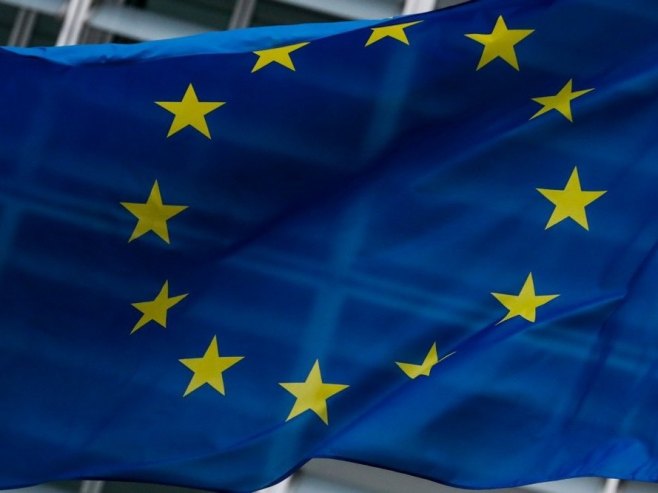 Застава ЕУ (Фото: EPA/STEPHANIE LECOCQ/илустрација) - 