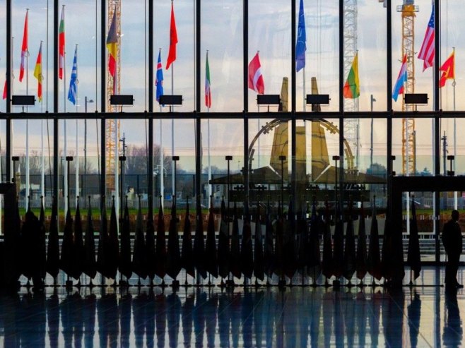 Сједиште НАТО, Брисел (фото: EPA/OLIVIER MATTHYS) - 