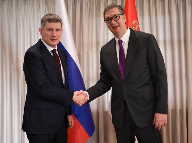 Александар Вучић и Максим Решетњиков (фото: instagram.com/buducnostsrbijeav) - 