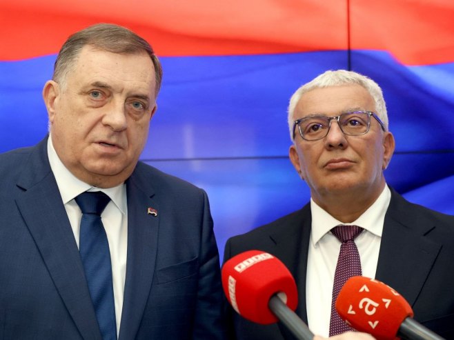 Додик и Мандић - Фото: ZIPAPHOTO/Borislav Zdrinja