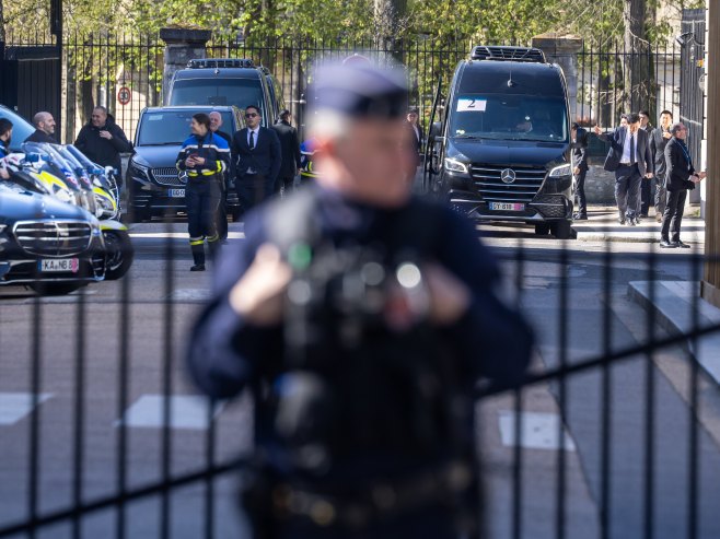 Полиција САД (EPA/CHRISTOPHE PETIT TESSON) - 