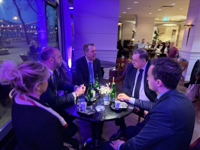 Милорад Додик са Харалдом Вилимским - Фото: РТРС