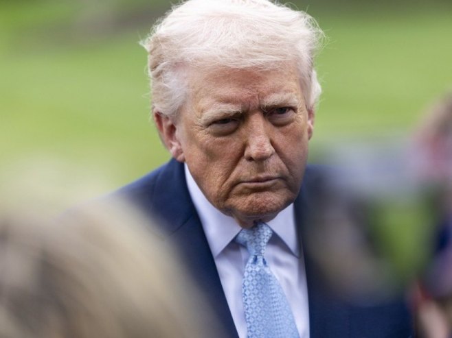 Доналд Трамп (Фото: EPA/SHAWN THEW / POOL) - 