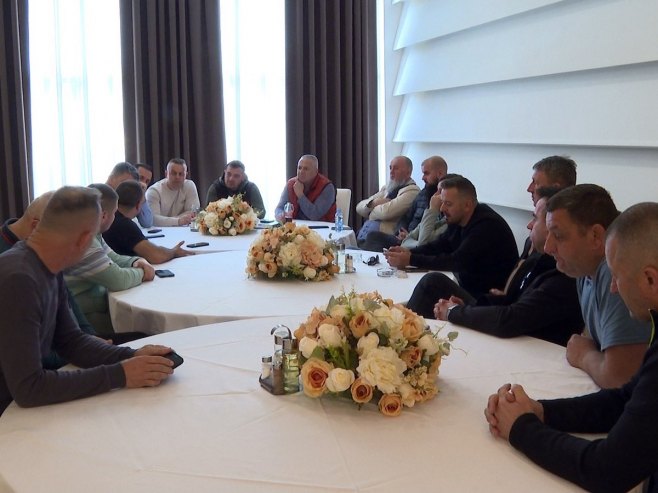 Састанак превозника са ентитетским владама заказан за сриједу (ВИДЕО)