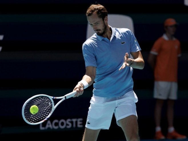 Пораз Медведева у Мајамију