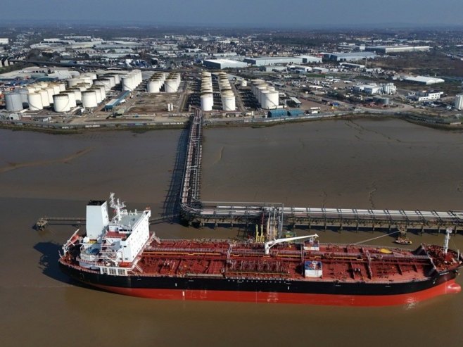 Ормуски мореуз (Фото: EPA/NEIL HALL, илустрација) - 