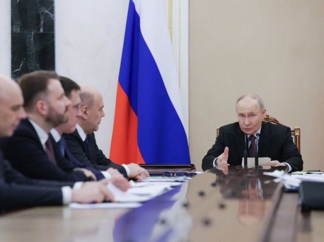 Владимир Путин о економским питањима (фото: EPA/GAVRIIL GRIGOROV) Владимир Путин о економским питањима (фото: EPA/GAVRIIL GRIGOROV) -