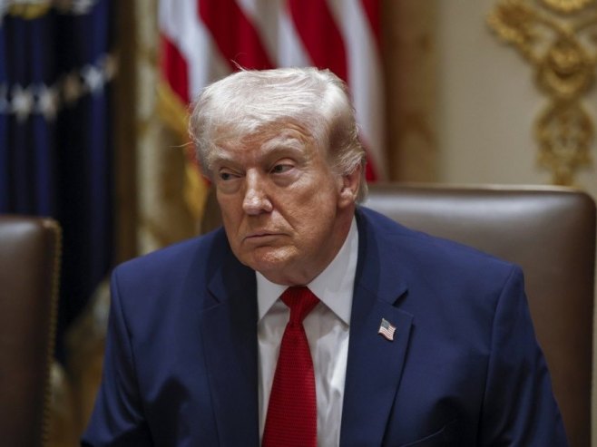 Трамп: САД добијају рат против Ирана, они моле да се постигне договор, не ја