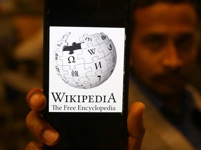 Википедија, илустрација (Фото: EPA/SHAHZAIB AKBER) - 