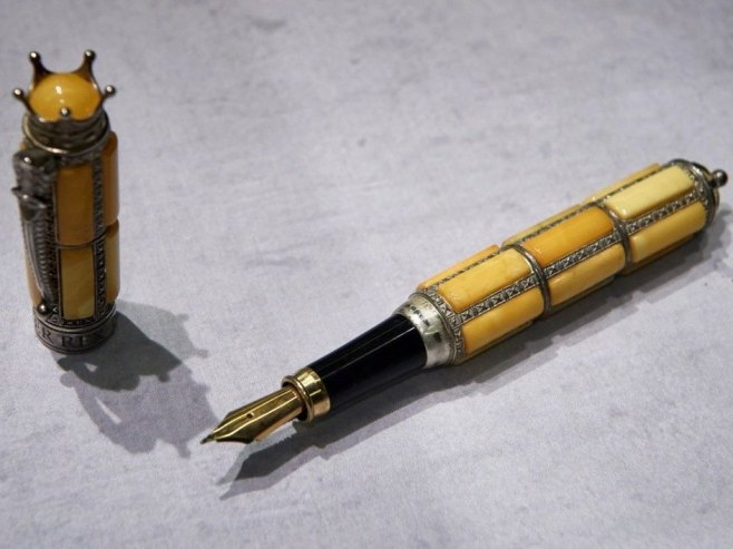 Наливперо (фото: EPA/ADAM WARZAWA POLAND OUT - илустрација) - 