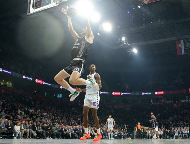 Утакмица, Партизан - Валенсија (фото: EPA/ANDREJ CUKIC) - 