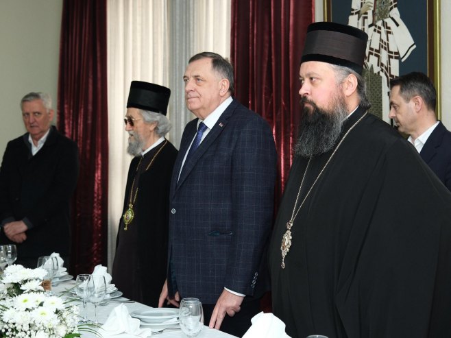 Владика Јефрем и Додик (Фото: x.com/MiloradDodik) - 