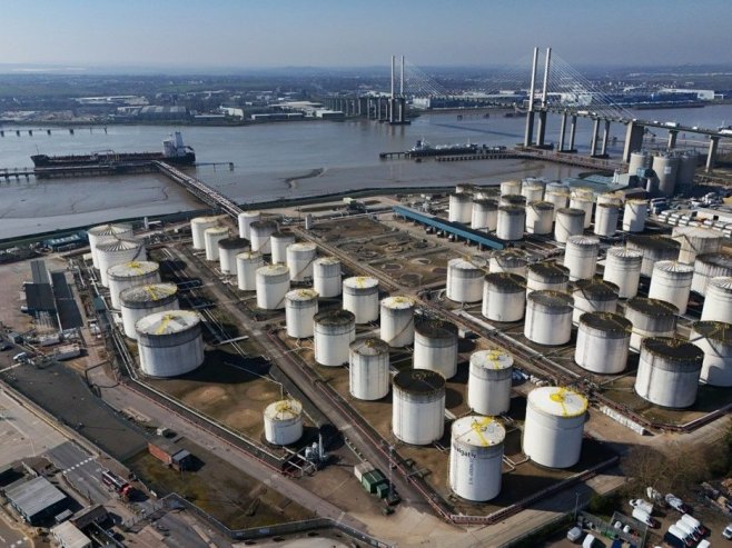 Ормуски мореуз (Фото: EPA/NEIL HALL, илустрација) - 