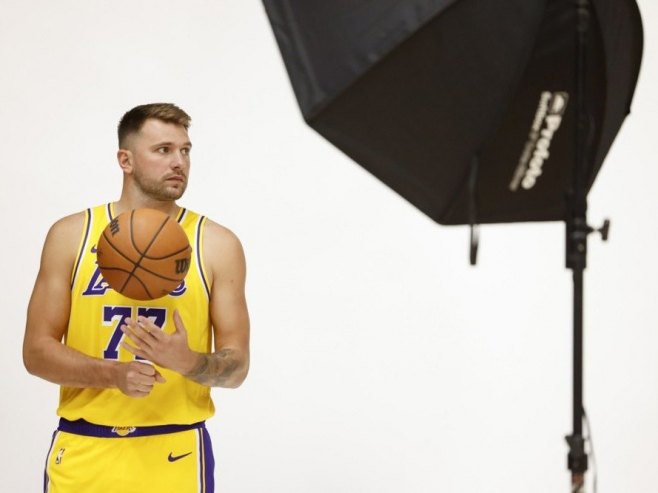 Лука Дончић (Фото: EPA/CAROLINE BREHMAN SHUTTERSTOCK OUT) - 