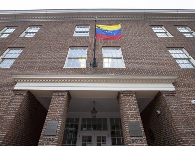 Амбасада Венецуеле у САД (фото:  EPA/ERIK S. LESSER - илустрација) - 