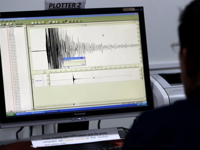 Земљотрес (Фото: EPA/RITCHIE B. TONGO, илустрација) - 