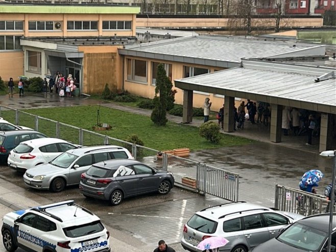 Дојава о бомби у ОШ "Бранко Радичевић" у Бањалуци - Фото: РТРС