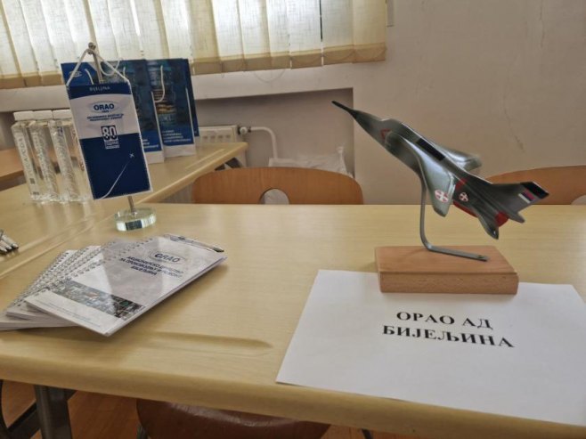 Бијељина - Сајам запошљавања, штанд компаније "Орао" - Фото: СРНА