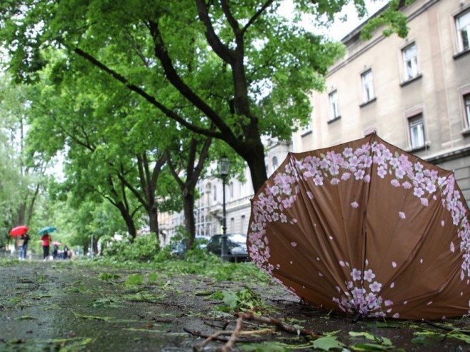 Вјетар (фото: EPA/STR - илустрација) - 